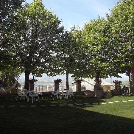 Agriturismo Villa Gabbiano Capodacqua (Assisi) Exterior foto