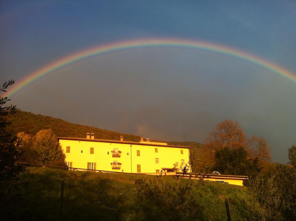 Agriturismo Villa Gabbiano Capodacqua (Assisi) Exterior foto