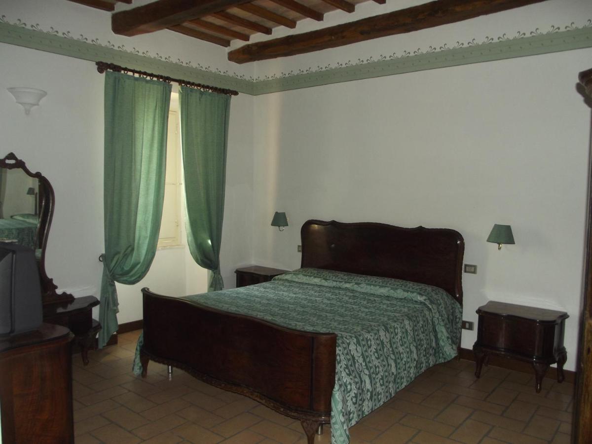 Agriturismo Villa Gabbiano Capodacqua (Assisi) Quarto foto
